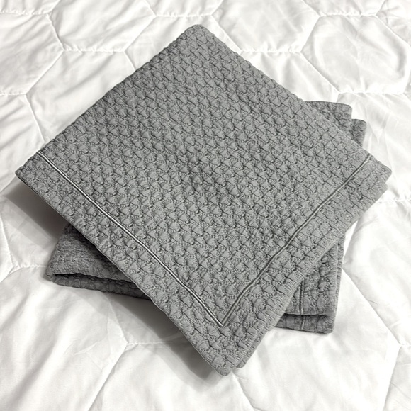 Restoration Hardware RH Euro Pillowcase 2 Shams  26 x26  Quilted Silk Blend - Picture 2 of 7